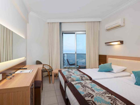 MONART CITY HOTEL