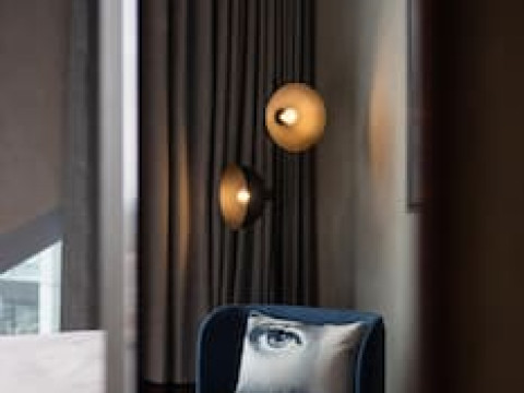 MONTCALM EAST AUTOGRAPH COLLECTION
