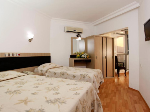 MONTE CARLO HOTEL