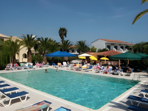 Morfeas Hotel