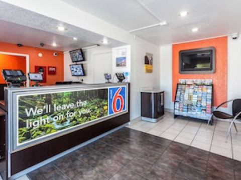 MOTEL 6 SACRAMENTO DOWNTOWN