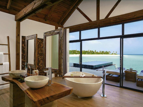 Kuredhivaru Resort and Spa