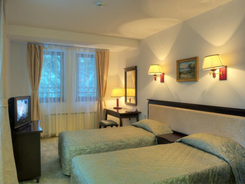 MPM MERRYAN HOTEL