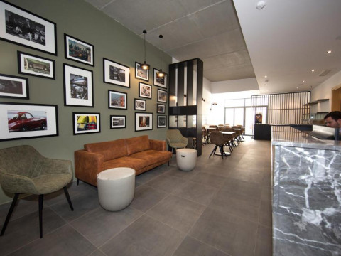 Mr Todd Hotel