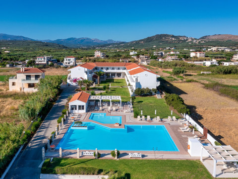Mrs Chryssana Beach Hotel Crete by GHH
