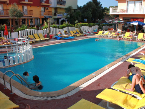 MUTLU APART HOTEL