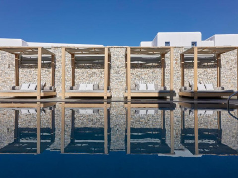Mykonos Kosmoplaz Beach Resort Hotel