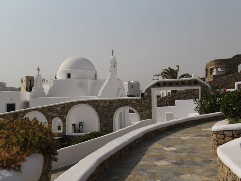 Mykonos Lolita, A Grecotel Resort to Live