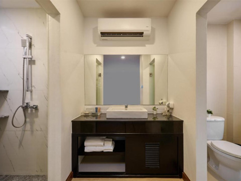 Nai Yang Beach Resort & Spa
