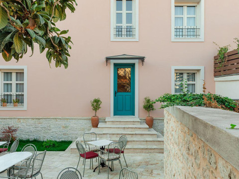 Naiades The Residence Ioannina Castle
