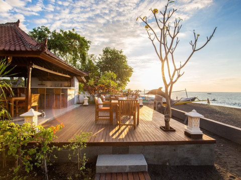 Nalika Beach Resort & Restaurant