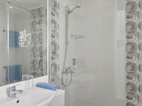 Napa Prince Hotel Apts