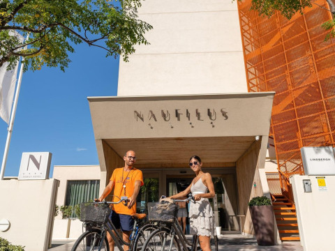 Nautilus Family Hotel