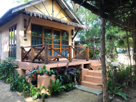 NAUTILUS RIGHT ON THE BEACH RESORT - ADULTS ONLY