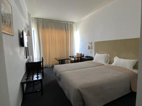 NAVARRIA HOTEL