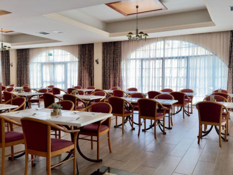 Navarria Hotel