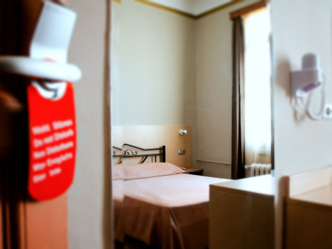 Nea Metropolis Hotel