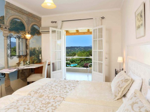 NEFELI HOTEL (CORFU)