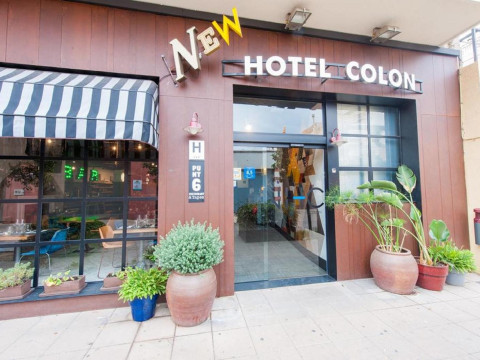 New Hotel Colon