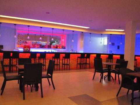 NICHOLAS PARK HOTEL