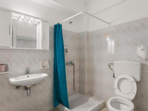 Nikas Rooms and Apartments
