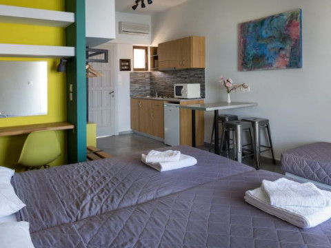 NIREAS HOTEL