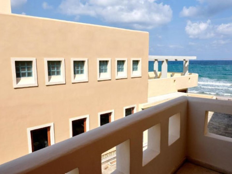 NIROS BEACHFRONT APART HOTEL