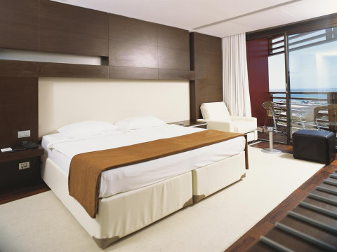 KERVANSARAY LARA