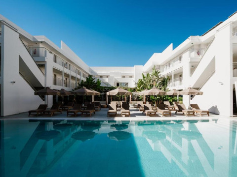 Nissi Park Hotel