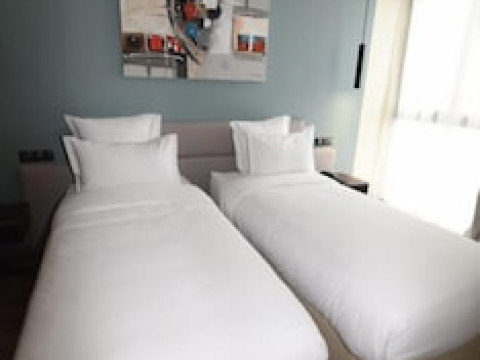NJ HOTEL