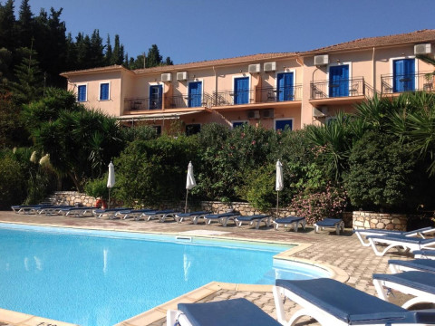 Nostos Hotel