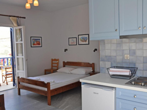 NOSTOS STUDIOS AND APARTMENTS