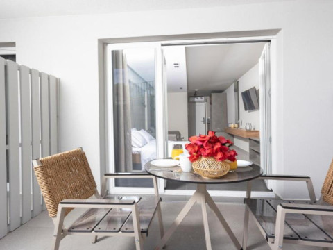 Notos Premium Holiday Apartments