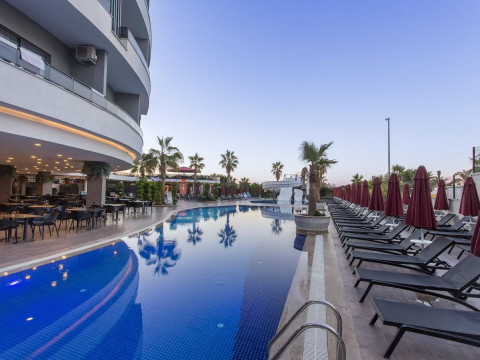 NOXINN DELUXE HOTEL