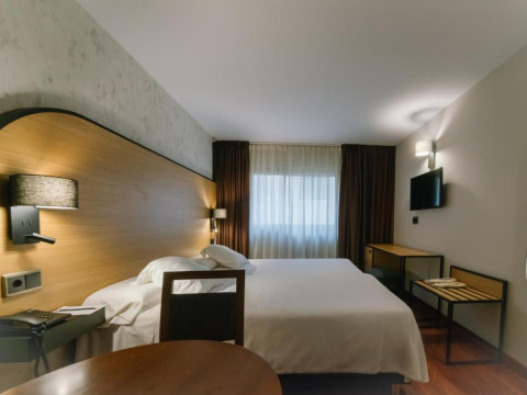 Nuevo Torreluz Hotel