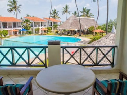 NYALI BEACH HOLIDAY RESORT