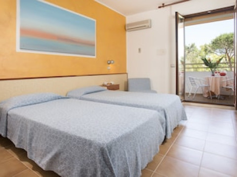 Oasis Hotel