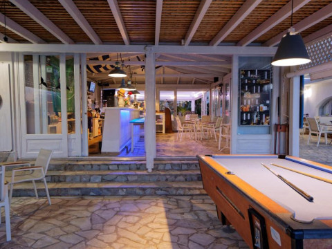 Hotel Oasis Beach