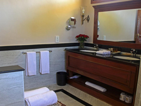 OCEAN BEACH RESORT & SPA