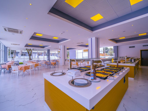 Oceanis Park Hotel