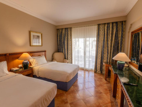 Old Palace Resort Sahl Hasheesh (pet friendly)