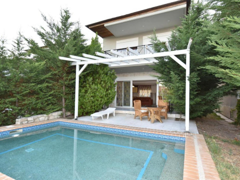 OLYMPIC KOSMA HOTEL & VILLA