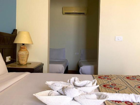 ONATTI BEACH RESORT