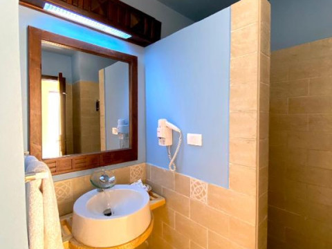 ONATTI BEACH RESORT