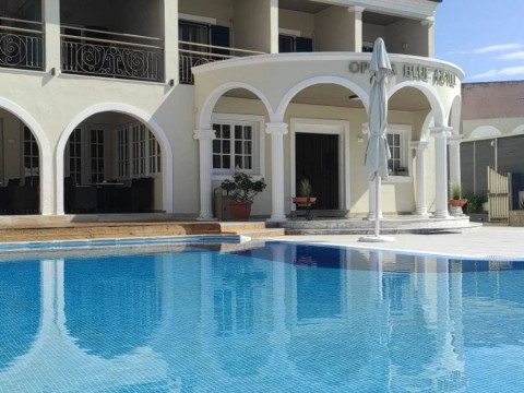 Opera Blue Hotel