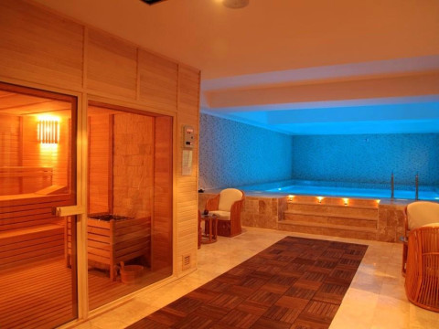 OSCAR RESORT HOTEL