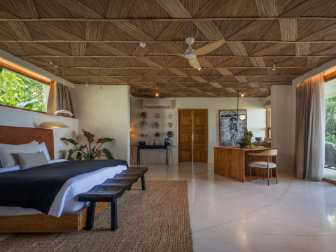 Oshom Bali