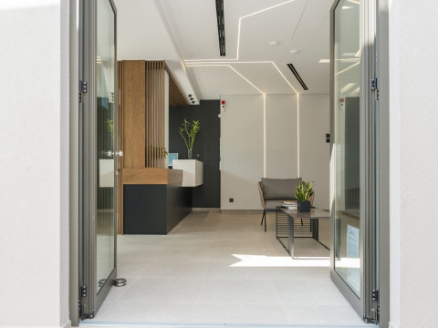 Ostrakon Suites