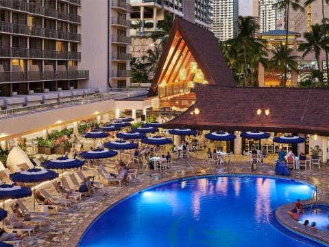 OUTRIGGER Reef Waikiki Beach Resort