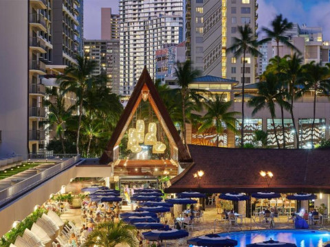 OUTRIGGER Reef Waikiki Beach Resort